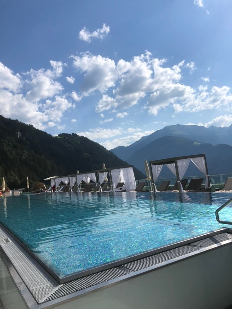 STOCK_Resort_Momente_2